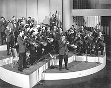 Photo of the Glenn Miller Orchestra and Band. Follow Aeonar Grey For more music industry news and resources.